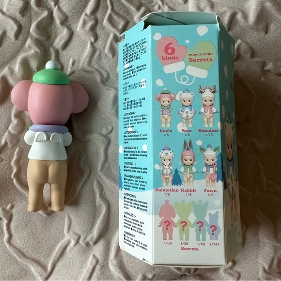 Winter Wonderland Sonny Angel - Picture 2 of 2